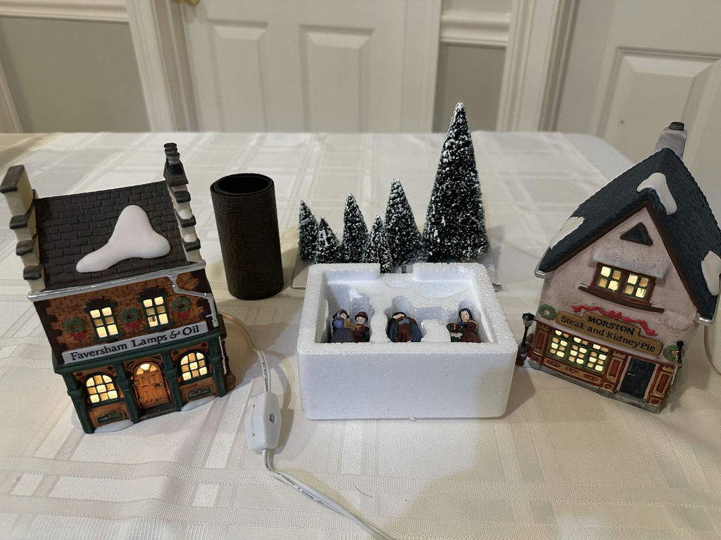Heritage Village Christmas Scene: Lit Houses, Snowy Trees, and Carolers - image 4 of 6
