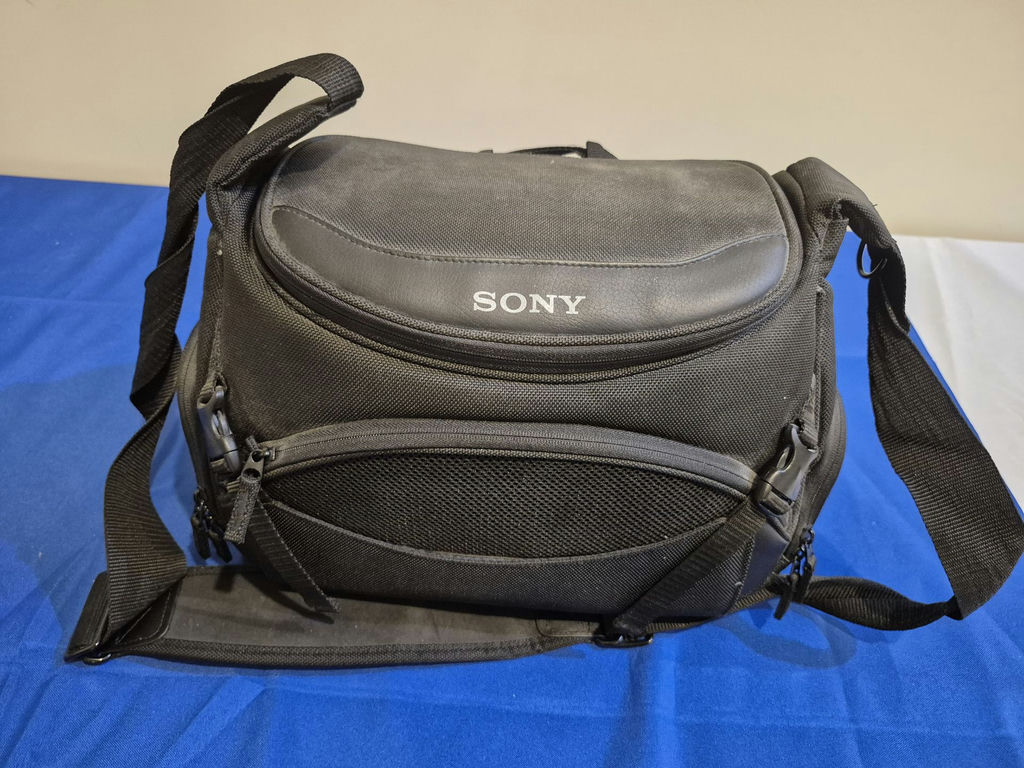 Sony Cyber-shot Digital Cameras with Accessories and Camera Bag - image 7 of 7