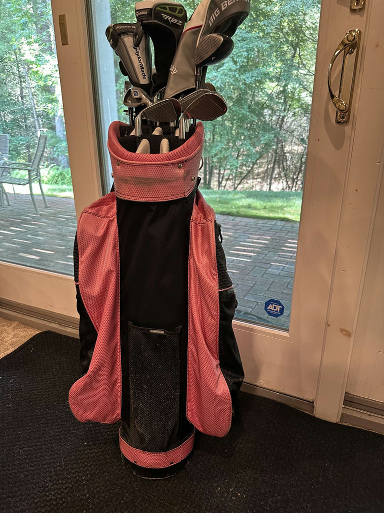 Pink Golf Bag with Clubs - image 2 of 5
