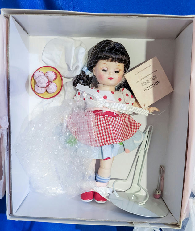 Madame Alexander - The Littlest Chef - image 3 of 5