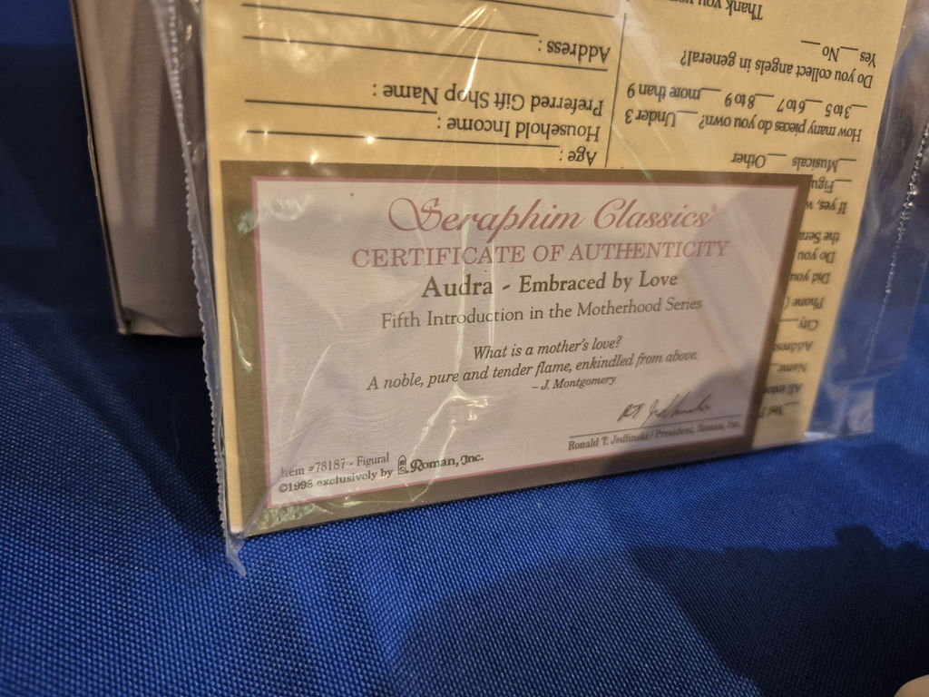 Seraphim Classics Angel Figurines with Boxes and Certificates - image 5 of 7