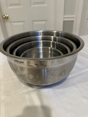 Kirkland Signature stainless steel mixing bowls set - Image 1 of 6