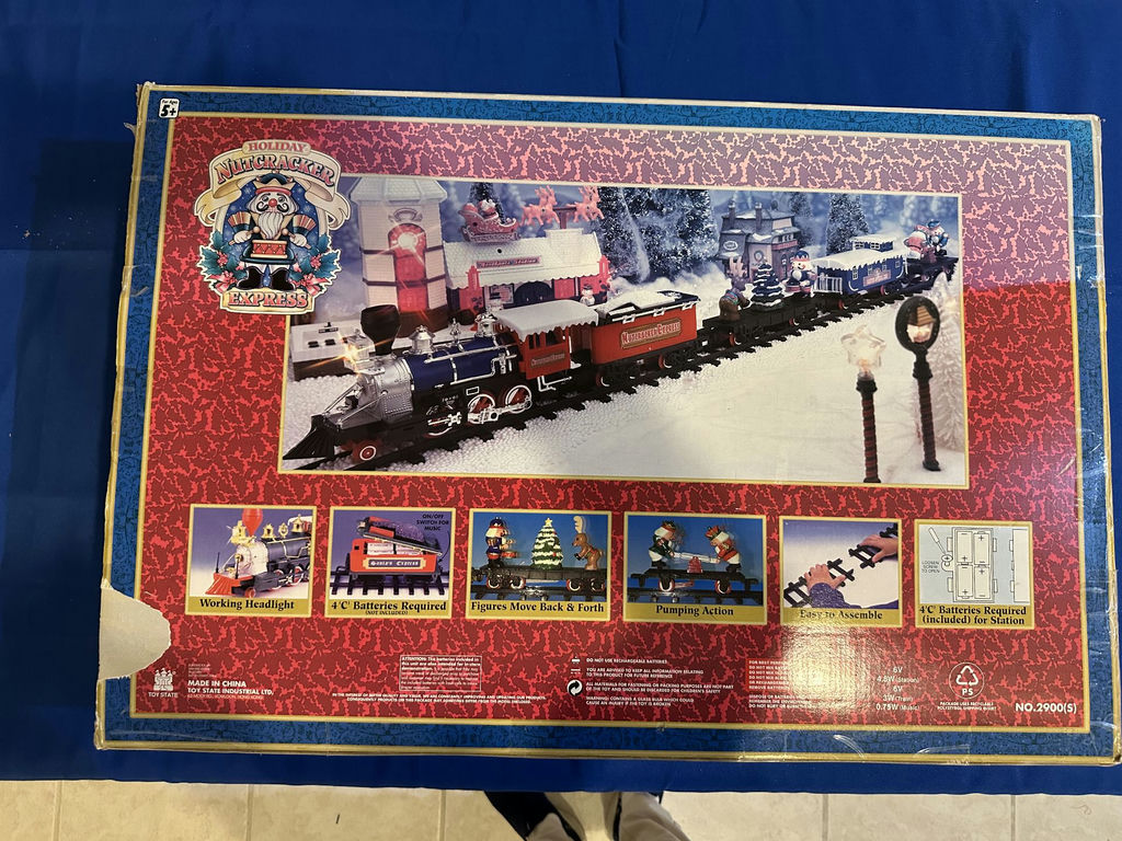 Holiday Nutcracker Express Battery Operated Train Set - image 4 of 7
