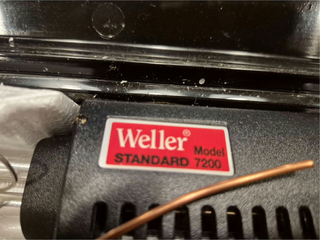 Weller Model 7200 Soldering Iron Kit with Accessories - image 2 of 3