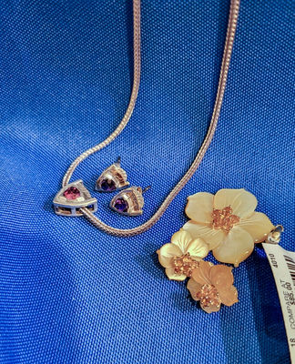 Jewelry #2 | 2 earring and pendant sets - Amethyst - Image 1 of 2