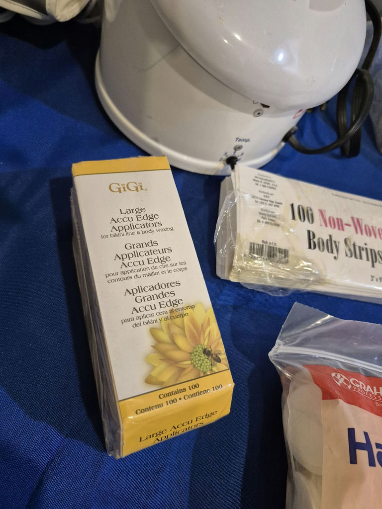 Pedicure and Body Care Equipment with Waxing Supplies - image 3 of 7