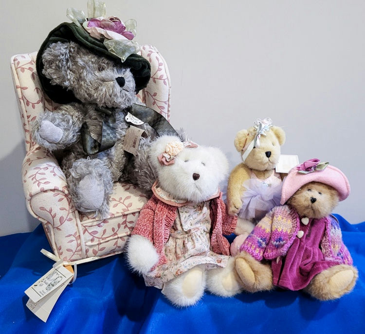 Boyds Bears- Five Plush Teddy Bears with Floral Armchair - image 2 of 2