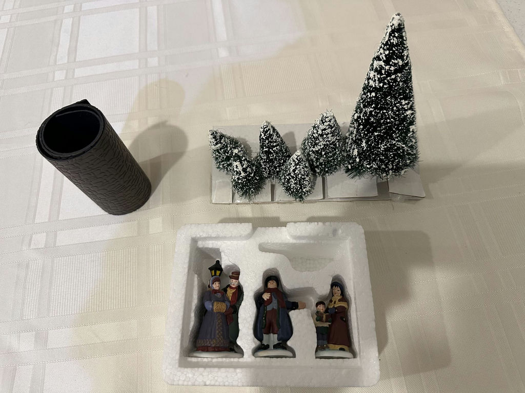 Heritage Village Christmas Scene: Lit Houses, Snowy Trees, and Carolers - image 5 of 6