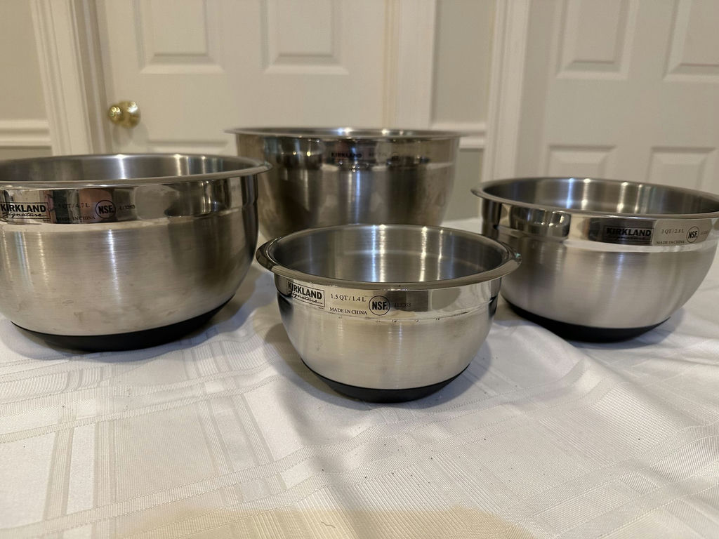 Kirkland Signature stainless steel mixing bowls set - image 3 of 6