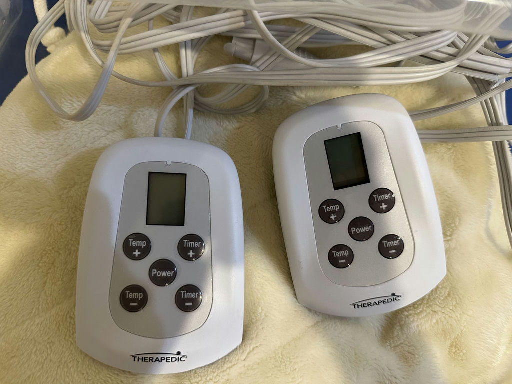 Therapedic King Heated Blanket with Dual Controllers - image 3 of 4