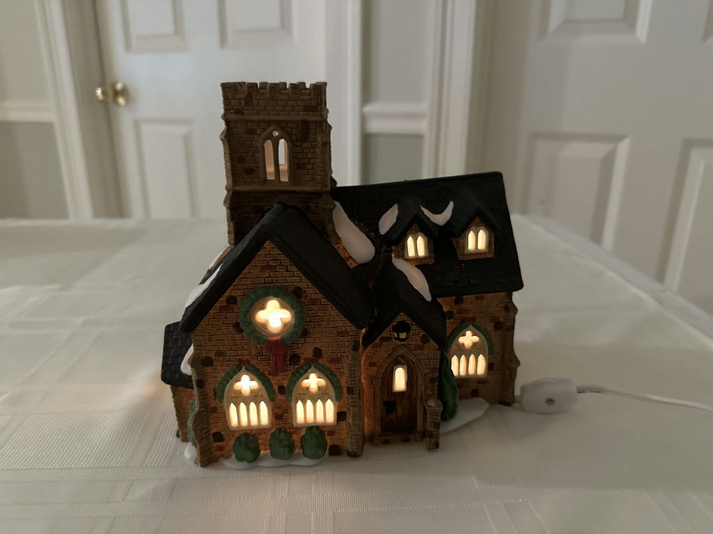 Dickens' Village Knottinghill Church - image 4 of 9
