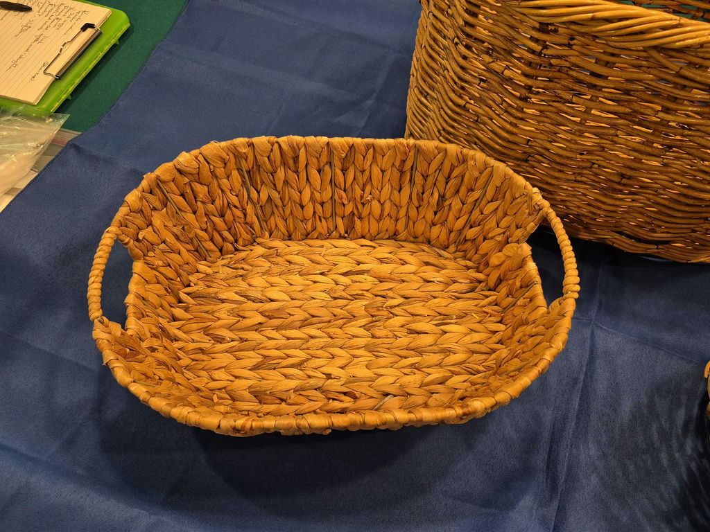 Set of three wicker baskets - image 2 of 4