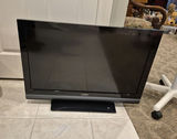 VIZIO E320VA 32" Flat Screen Television with Remote and Power Cable - thumbnail 1 of 4