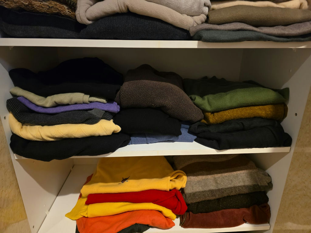 Folded Sweaters and Knit Clothing - Massive Assortment - image 5 of 15