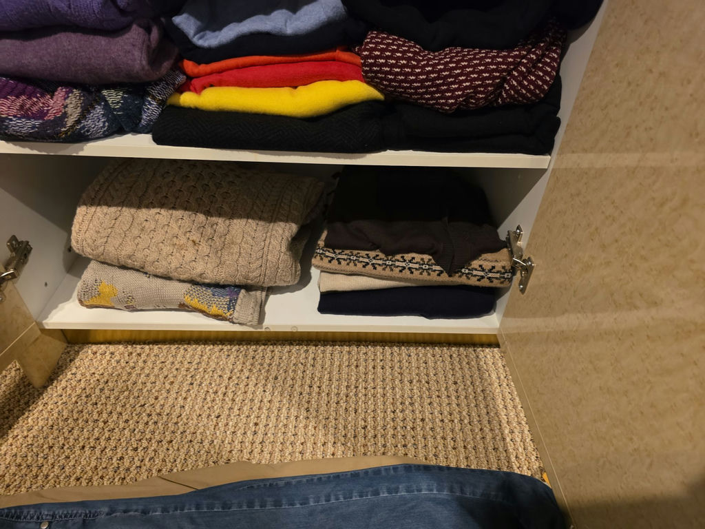 Folded Sweaters and Knit Clothing - Massive Assortment - image 15 of 15