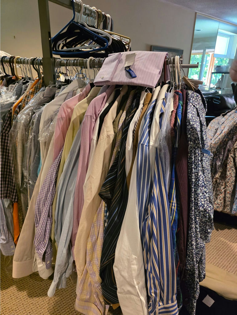 2XL Assorted Men's Dress Shirts and Clothing on Hangers - image 2 of 10