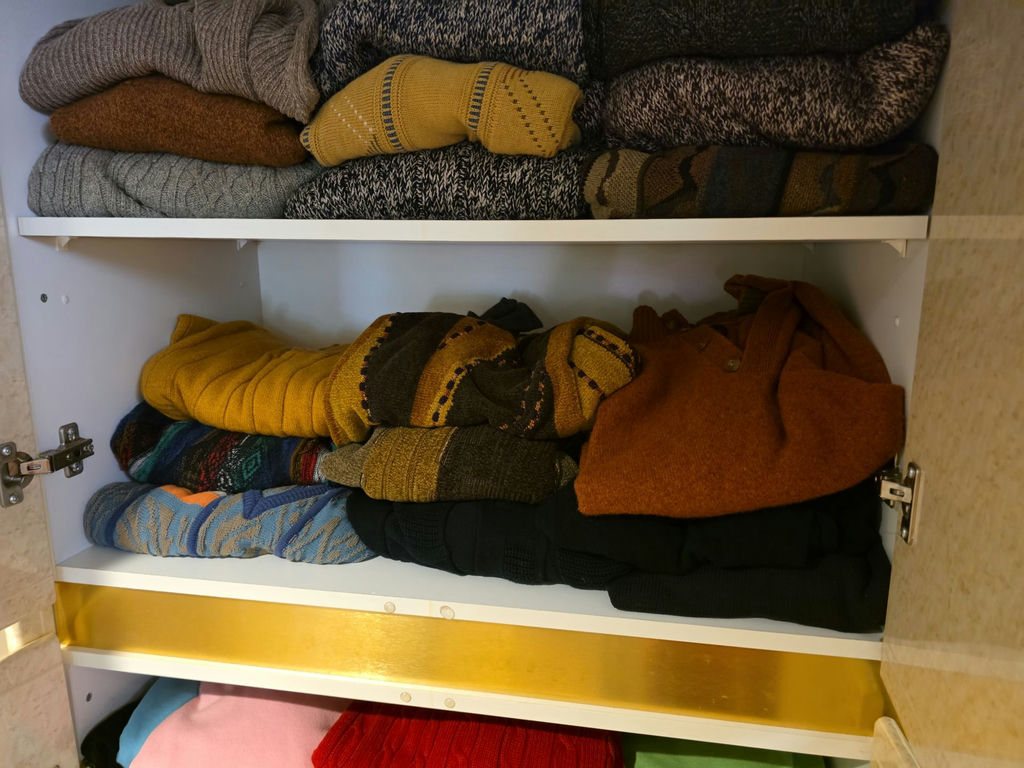 Folded Sweaters and Knit Clothing - Massive Assortment - image 11 of 15