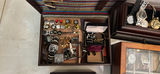 Assorted wristwatches and jewelry - thumbnail 6 of 9
