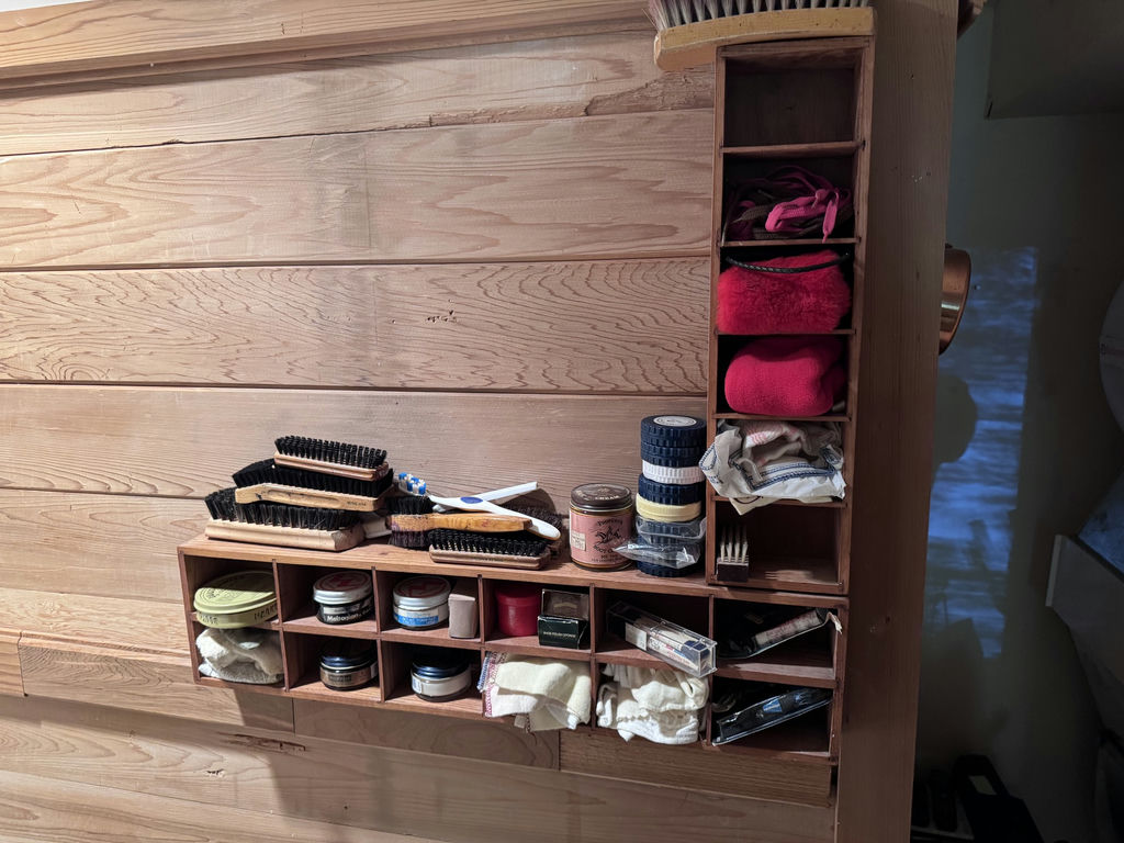 Shoe shine kit - image 4 of 4