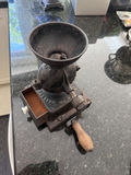 Antique manual coffee grinder - thumbnail 2 of 3