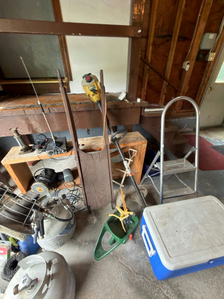 Garage Lot with Skis and CB Radio - image 2 of 5