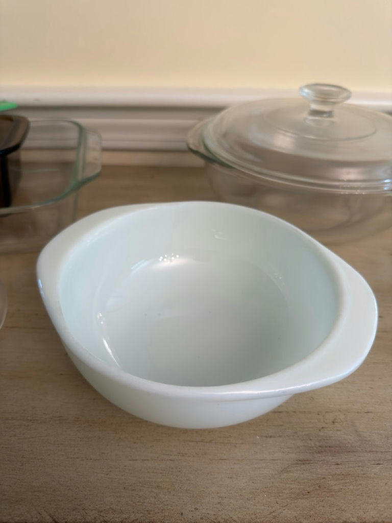 Vintage Pyrex Lot - image 2 of 3