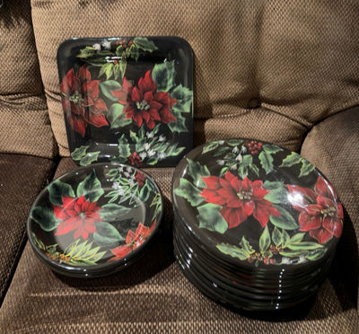 Christmas Dinnerware - Image 1 of 4