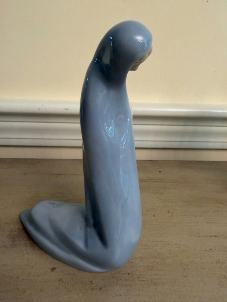 Lladro Nativity Sets - image 5 of 20