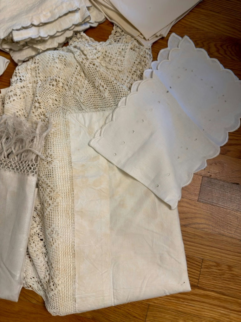 Vintage Linen Lot - image 2 of 6
