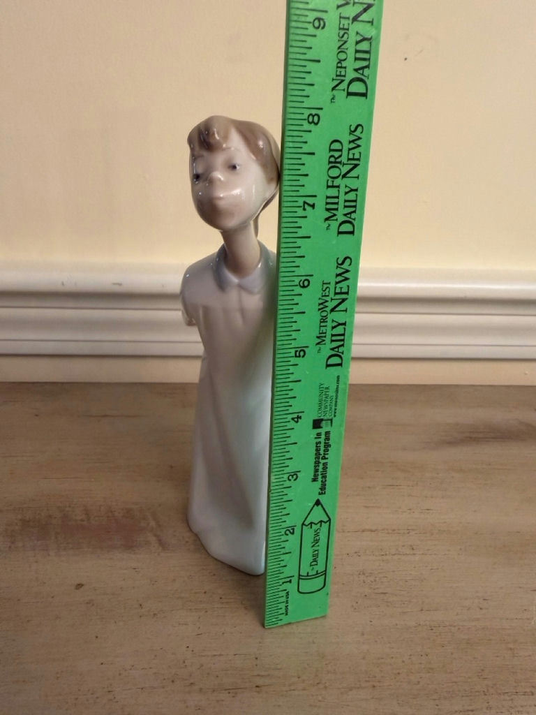 Lladro - 2 Porcelain Figurines - image 11 of 11