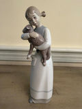 Lladro - 2 Porcelain Figurines - thumbnail 2 of 11
