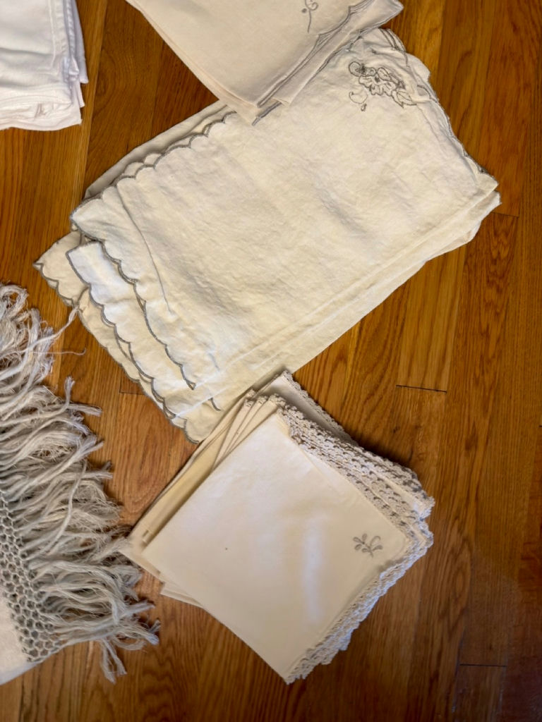Vintage Linen Lot - image 6 of 6
