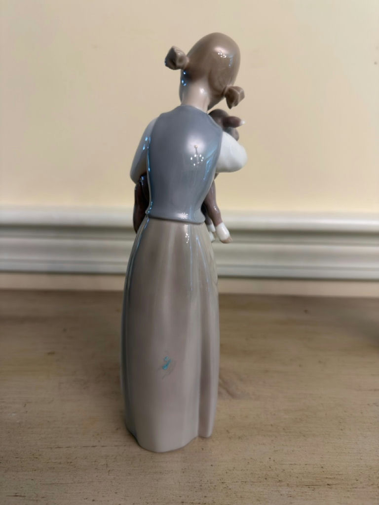 Lladro - 2 Porcelain Figurines - image 3 of 11