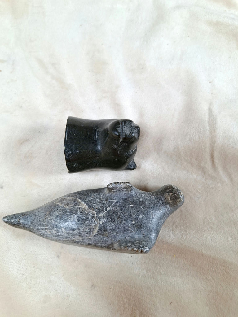 Vintage Inuit Soapstone Carvings, Polar bear and Seal, Unsigned - image 3 of 6