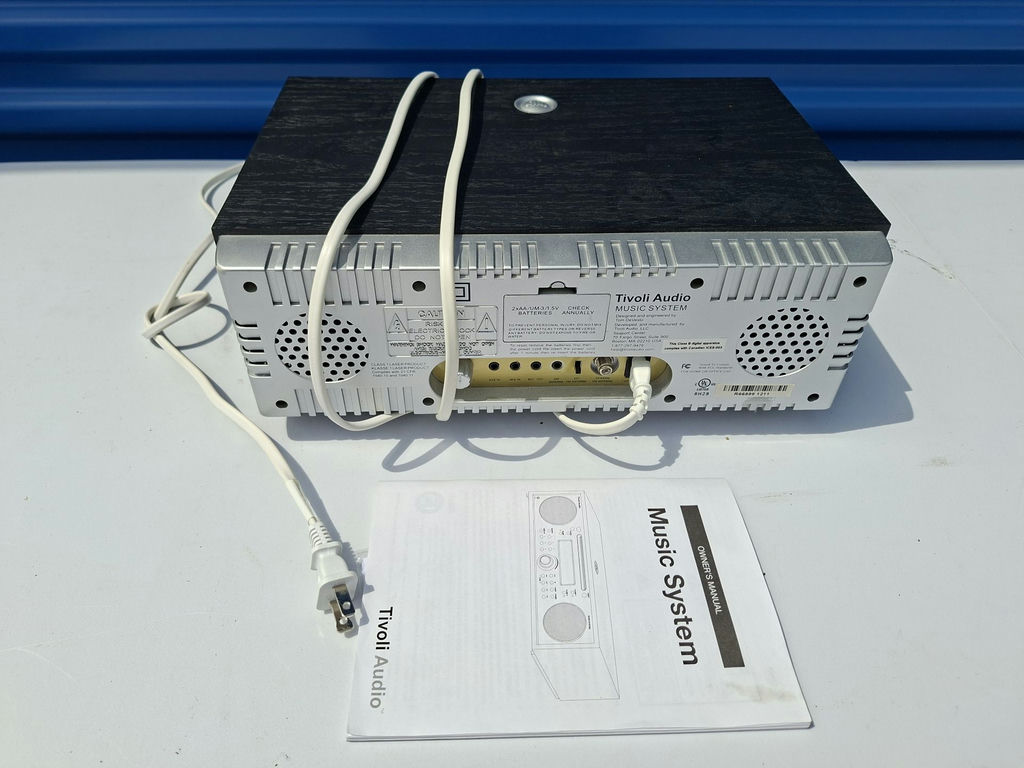 Tivoli Audio Music System with Owner's Manual - image 6 of 8