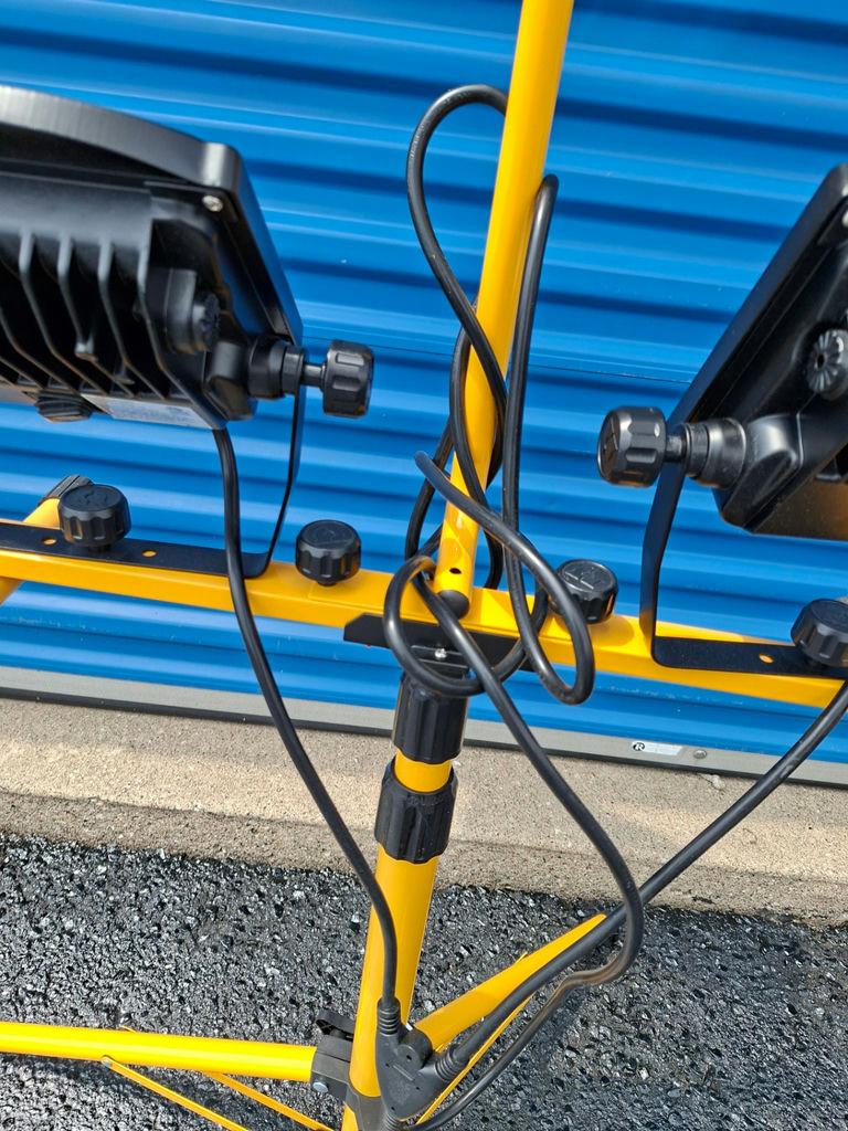 Dual LED Flood Lights on Yellow Tripod Stand - image 5 of 6