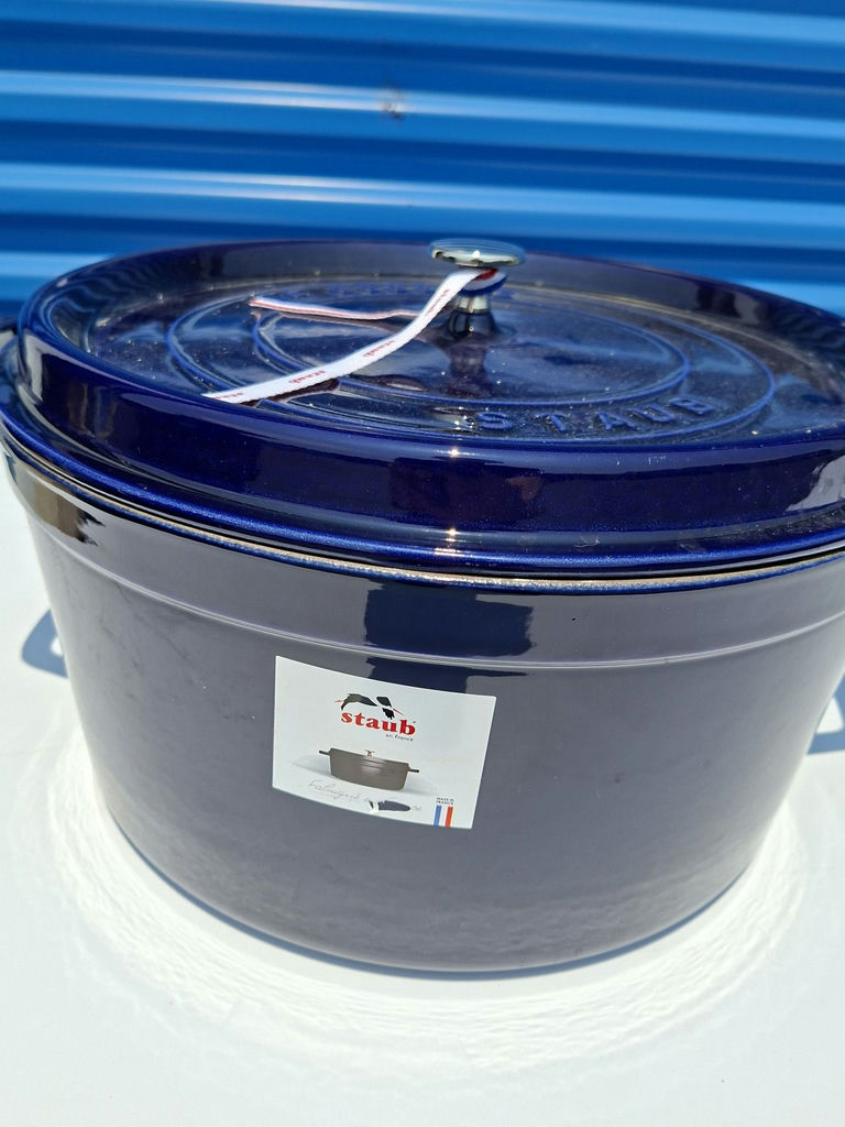 Staub La Cocotte Enameled Cast Iron Dutch Oven - image 3 of 9