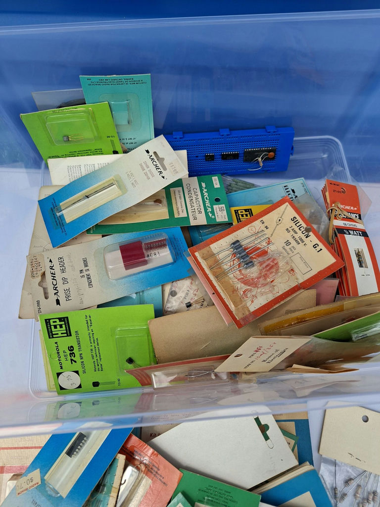 Assorted Vintage NEW OLD STOCK Electronic Components and Radio Parts, BIG LOT OF COOL PCS! - image 7 of 7