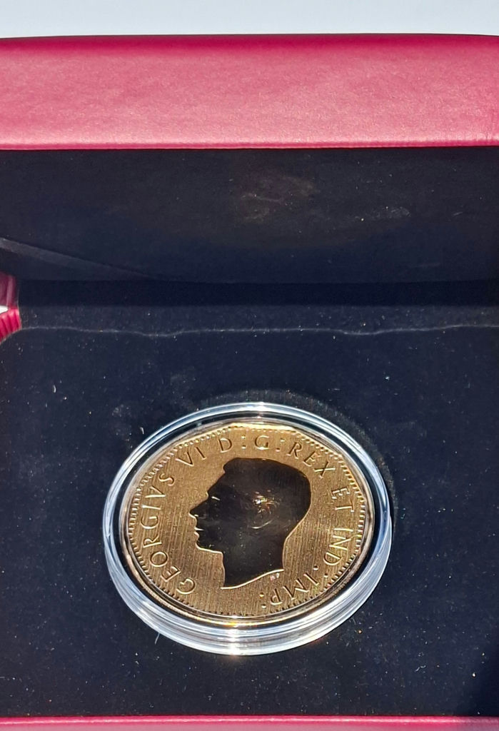 Canada 2020 Bronze Victory Nickel with case and certificate - image 3 of 6