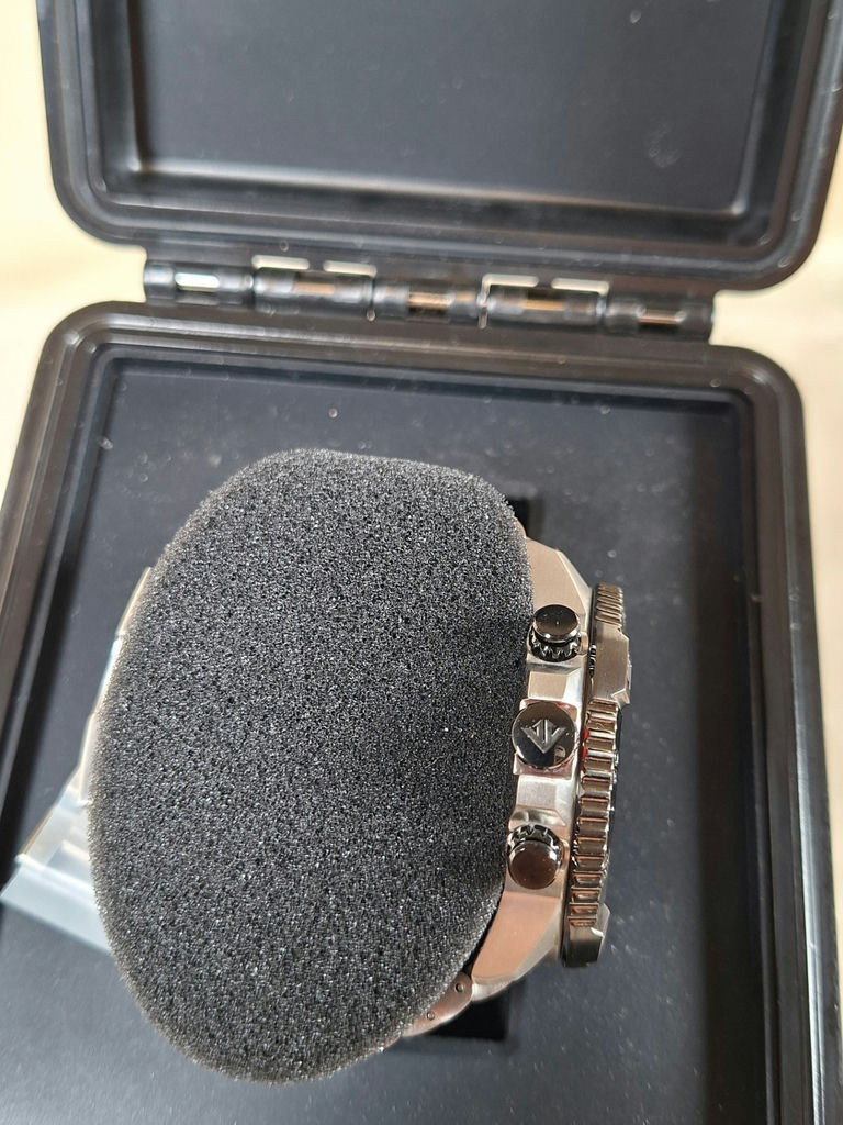 Citizen ProMaster Snowbirds Eco-Drive wristwatch in protective case - image 9 of 10