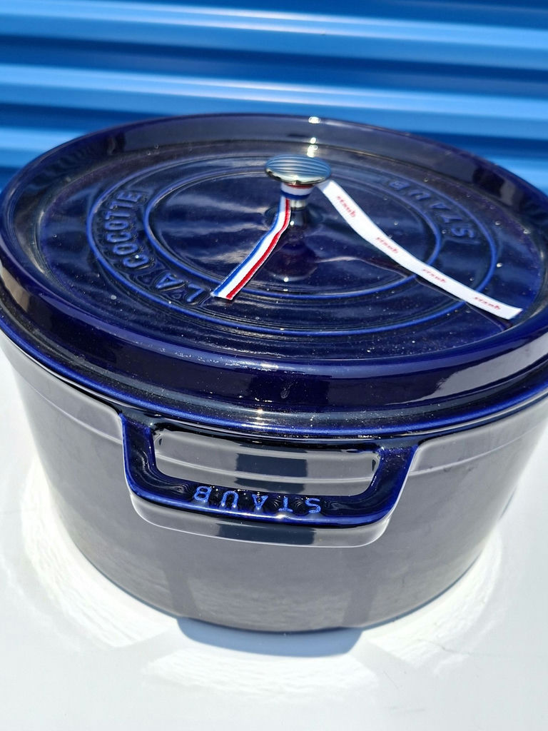 Staub La Cocotte Enameled Cast Iron Dutch Oven - image 7 of 9
