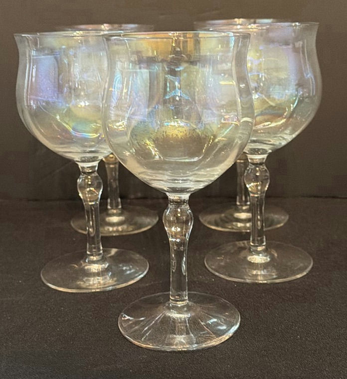 Set of Decorative Plates with Rack and Iridescent Stem Glasses - image 3 of 4