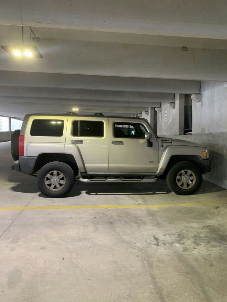 2007 Hummer H3 SUV - image 1 of 9