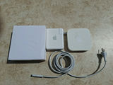 Apple AirPort Express Base Station with Power Adapter and Cable - thumbnail 2 of 6
