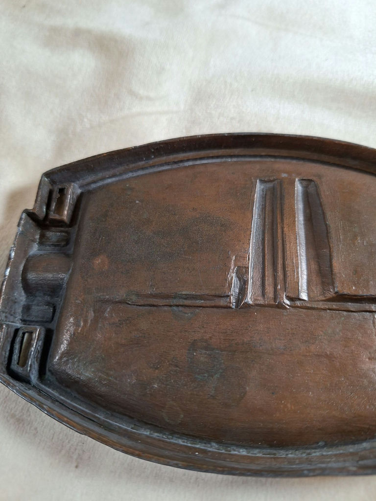 Vintage  Vimy Memorial Souvenir Ashtray - image 5 of 6
