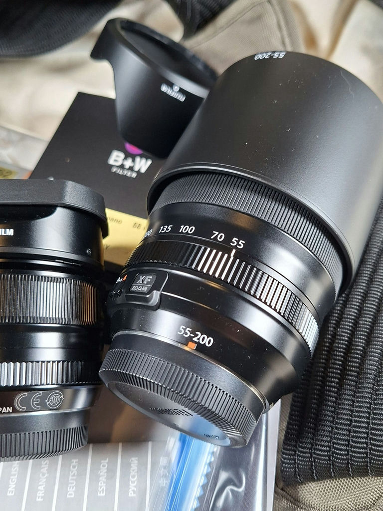 Fujifilm X-T3 Mirrorless Camera Kit with Lenses and Accessories - image 12 of 19