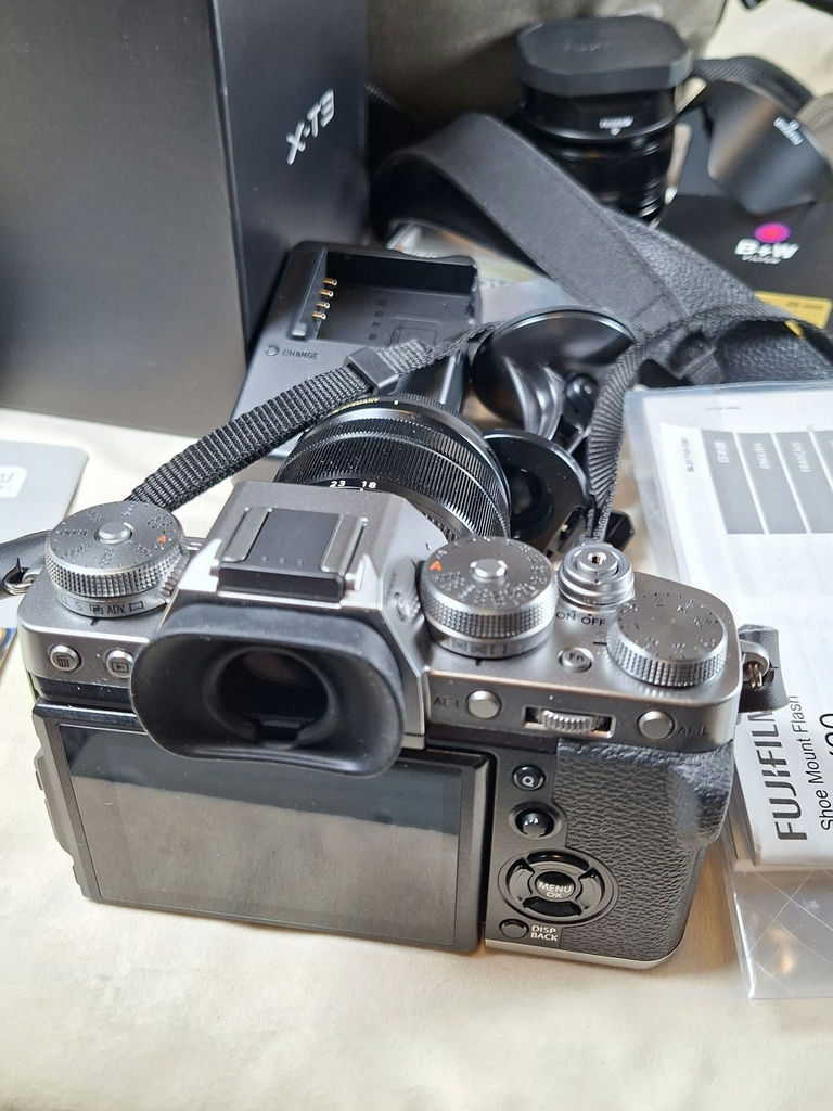 Fujifilm X-T3 Mirrorless Camera Kit with Lenses and Accessories - image 2 of 19