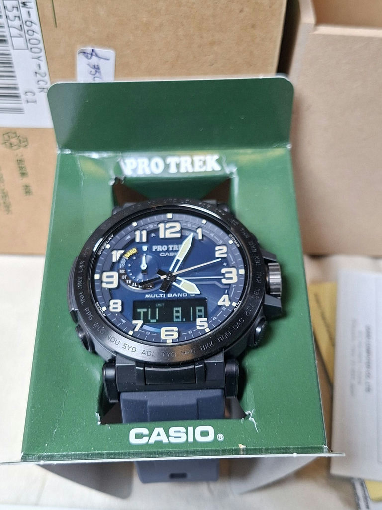 Casio Pro Trek PRW-6600Y Wristwatch with Box and Manuals - image 2 of 10