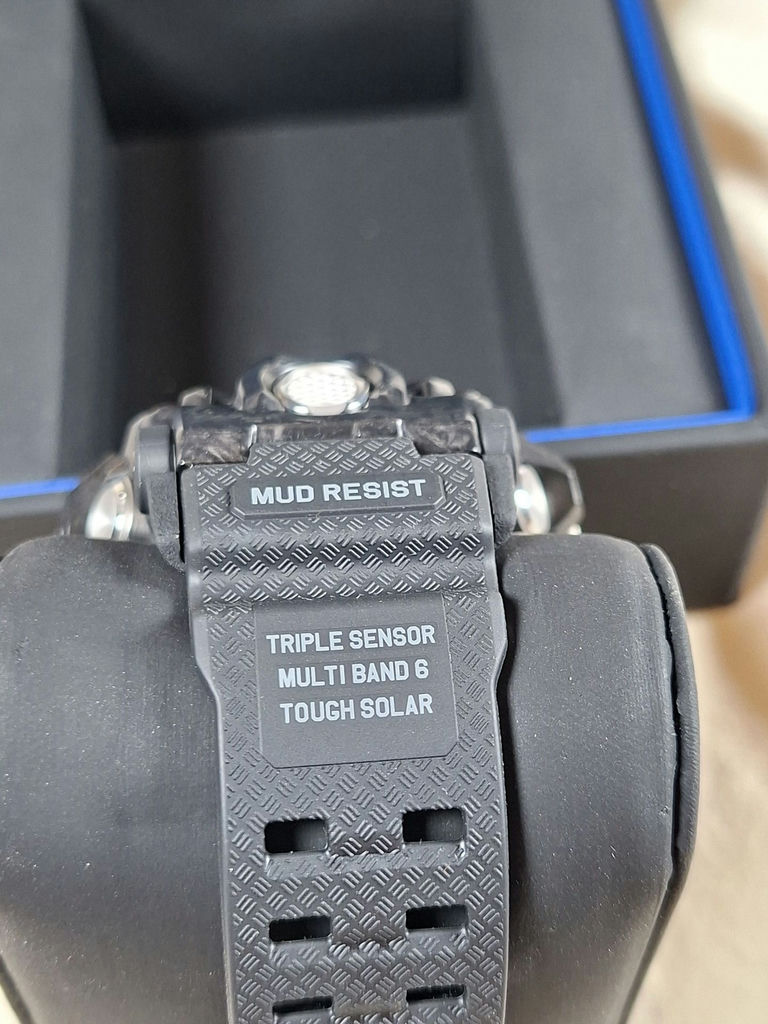 Casio G-Shock Mudmaster Wristwatch with Box and Manual - image 6 of 12