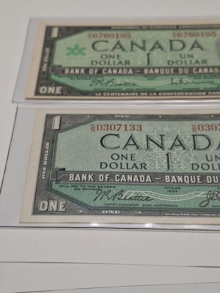 Two Canadian One Dollar Banknotes, UNC - image 4 of 6